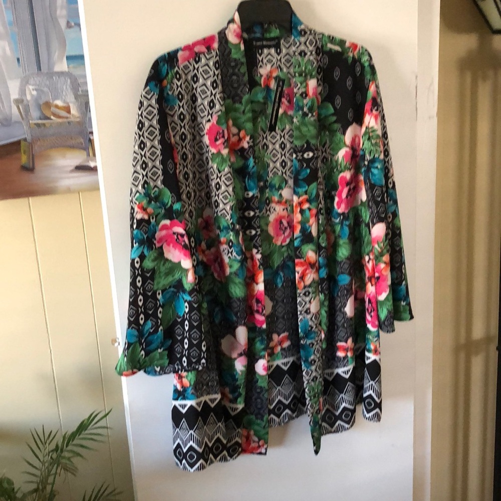Long sleeve printed open front wrap